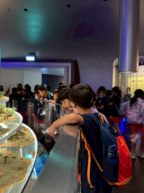 LINE_ALBUM_20250926 校外文化體驗_藝然掘然_251014_10.jpg